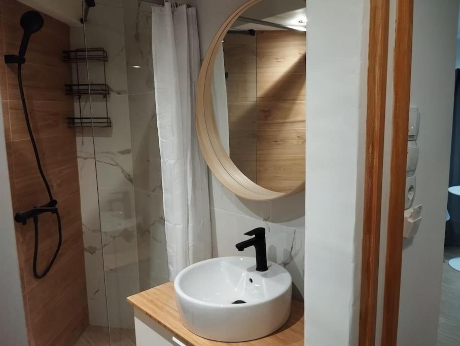 Nektar Cosy Apartment In City Centre Atény Exteriér fotografie